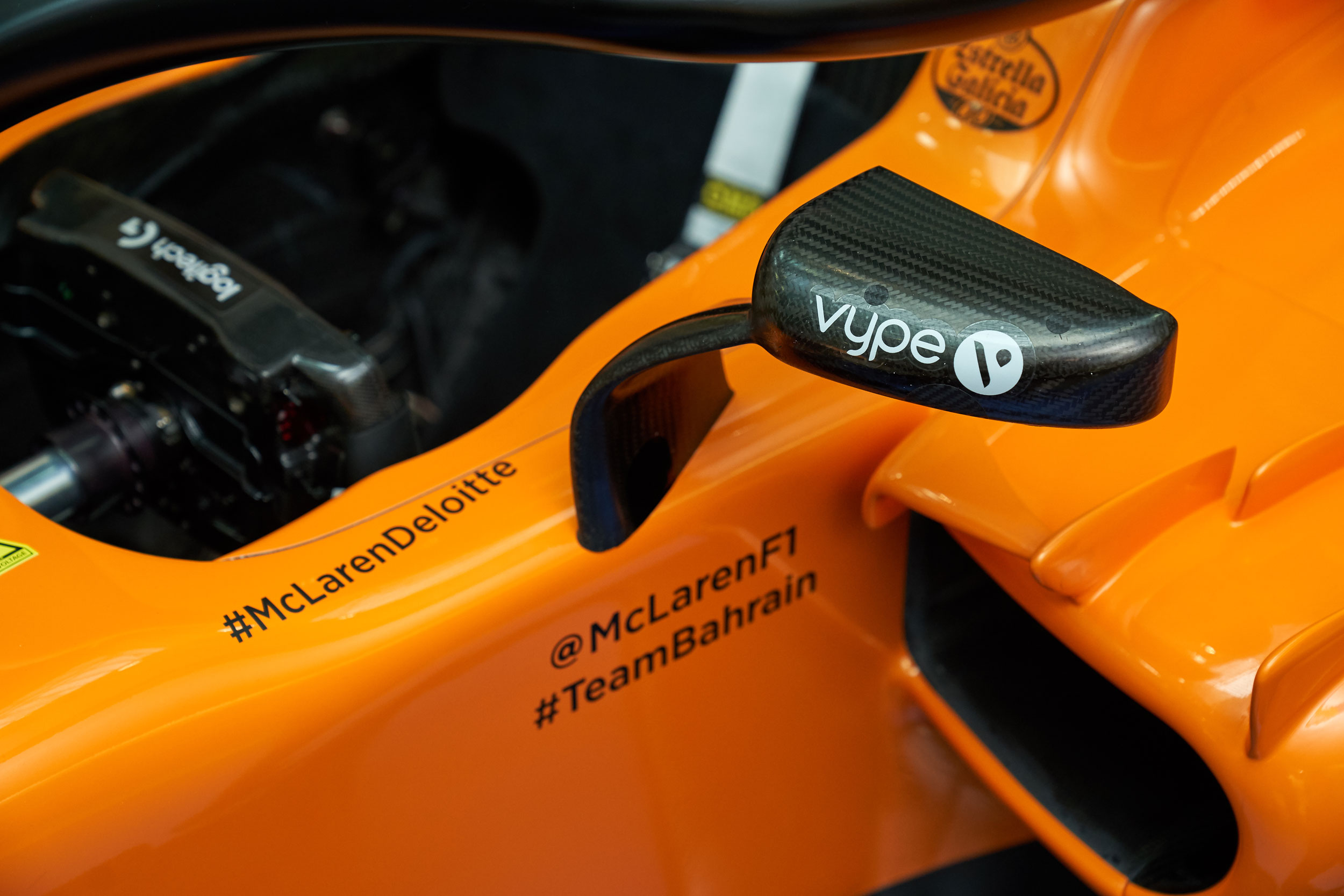 Mclaren f1 sponsors